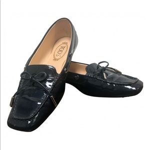 Tod’s moccasins size 10 navy blue